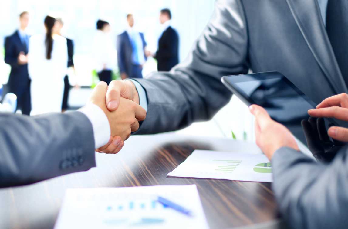 الاستراتيجيات والمنهجيات الحديثة في إدارة العقود ومنع النزاعات