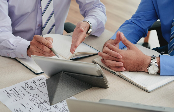 الإدارة الذكية للعمليات لتعزيز الأداء والرشاقة المؤسسية