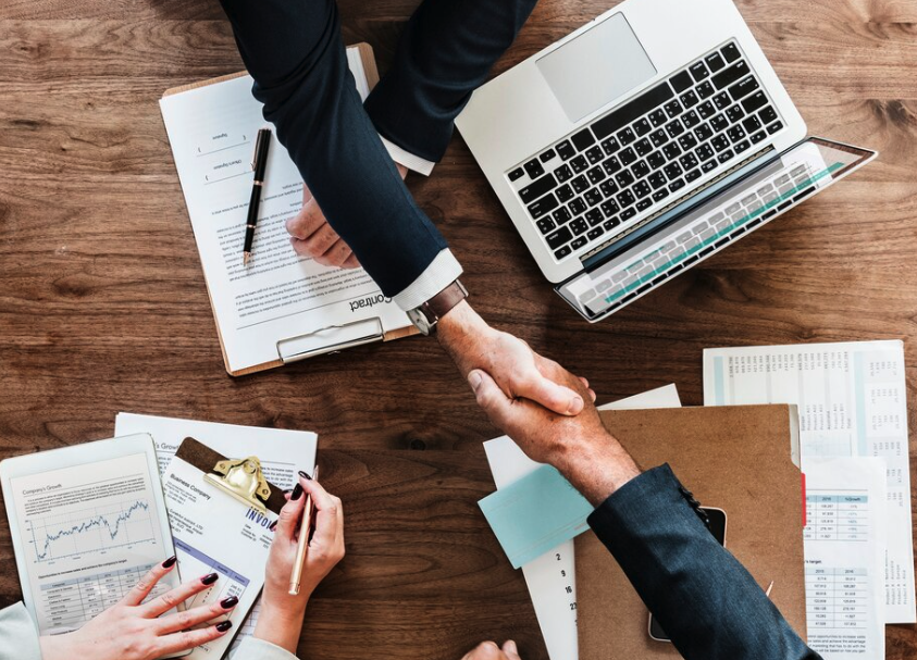 أفضل الممارسات في الأطر القانونية لشراكات الأعمال